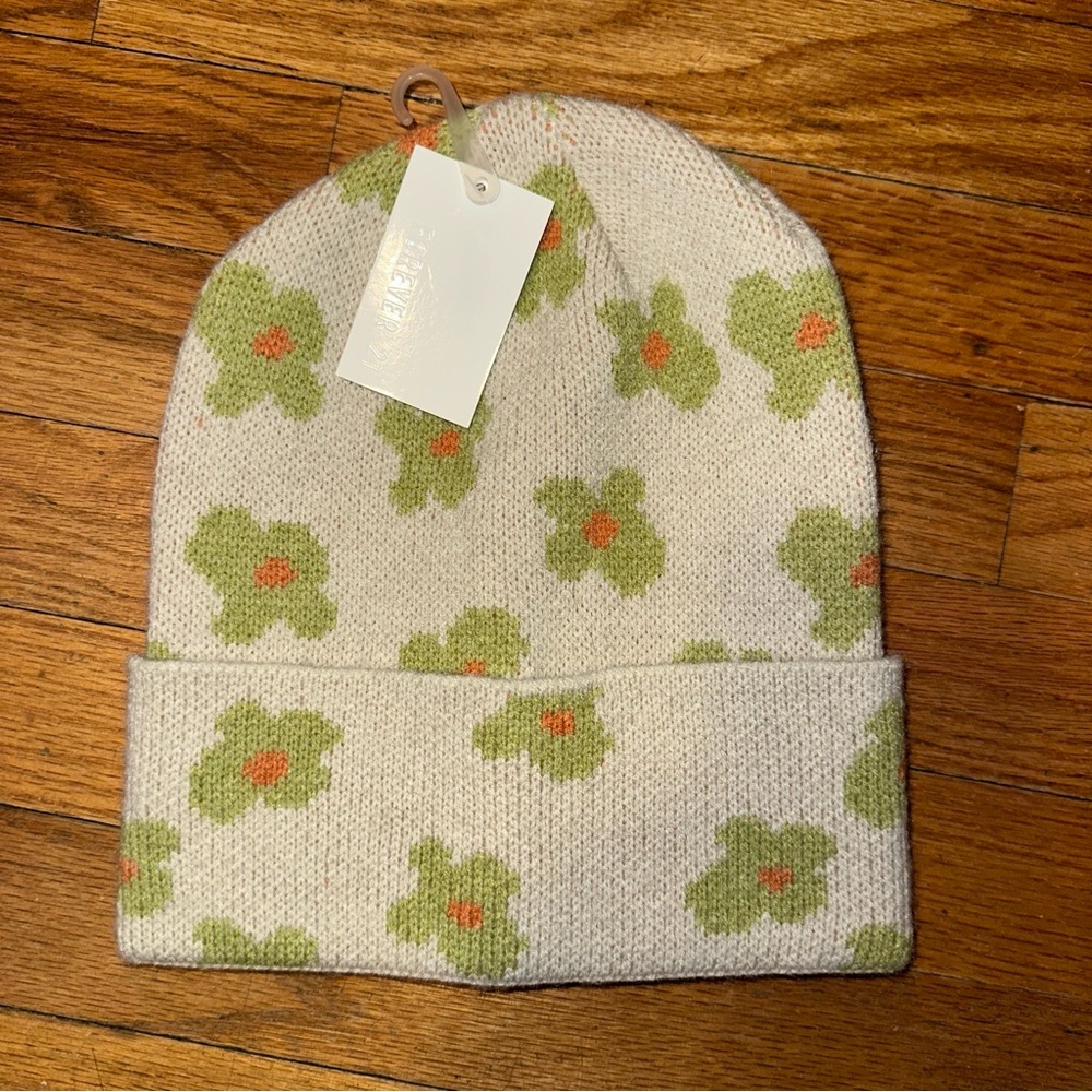 Forever 21 - Floral Beanie